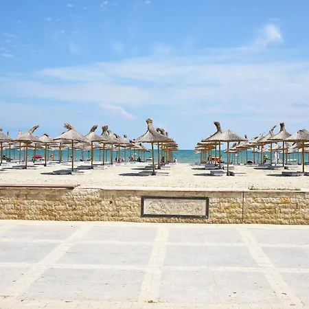 Troia Alezzi Beach Apartment Navodari